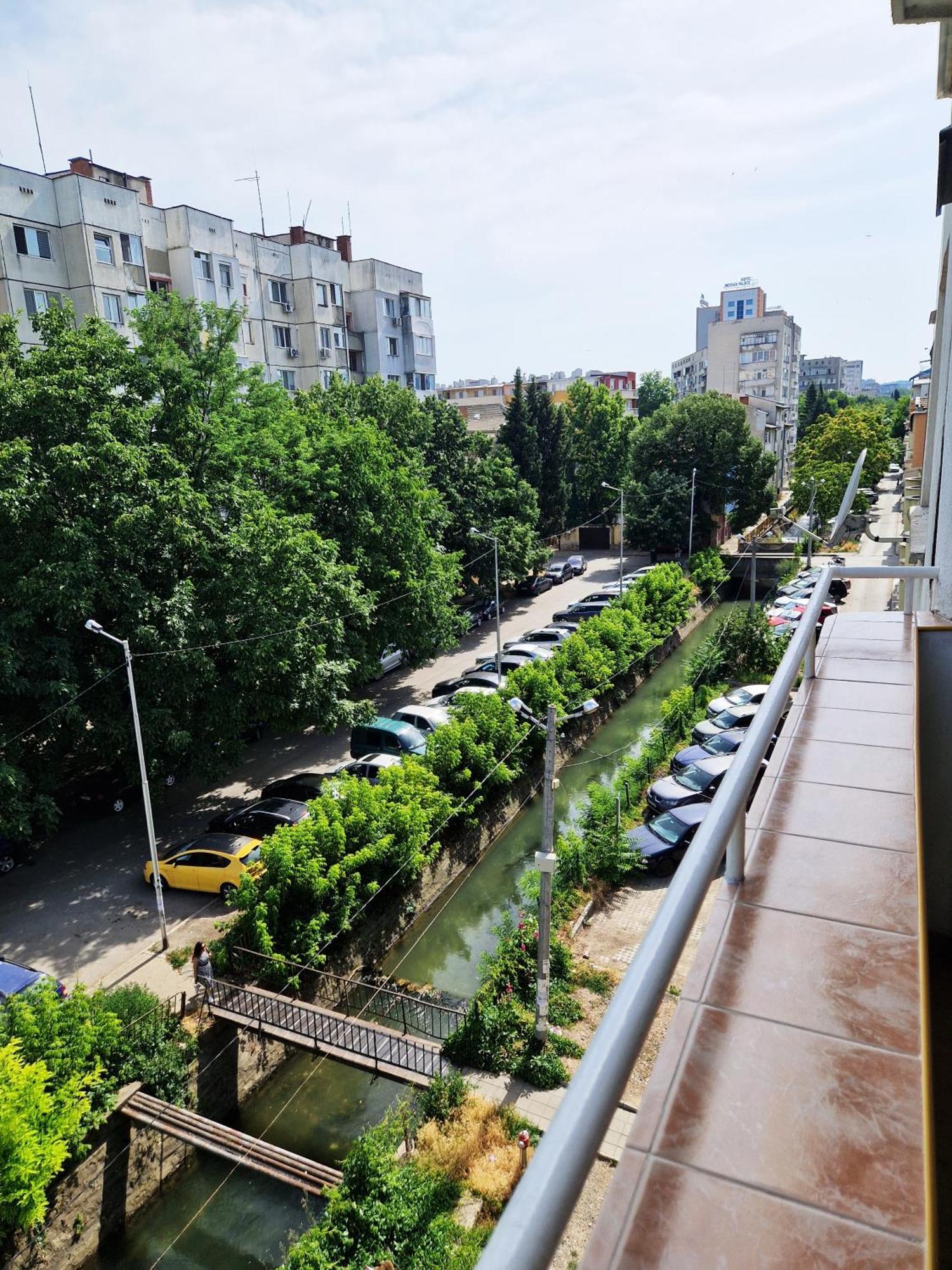 Central Apartment - Spacious Designer Property In Stara Zagora Eksteriør bilde